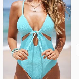 NWT Cupshe size M blue ribbed one piece